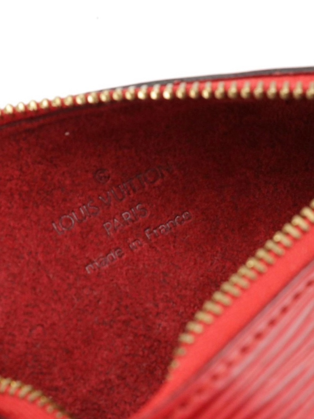 Louis Vuitton Mini Papillon Pochette in Red Epi Leather - Picture 3 of 6
